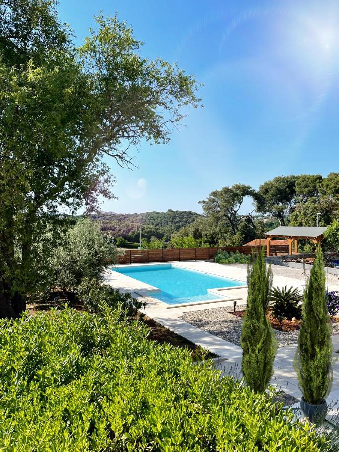 וינקורן Apartments Borghetto מראה חיצוני תמונה
