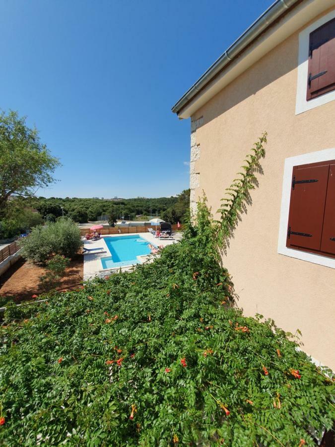 וינקורן Apartments Borghetto מראה חיצוני תמונה