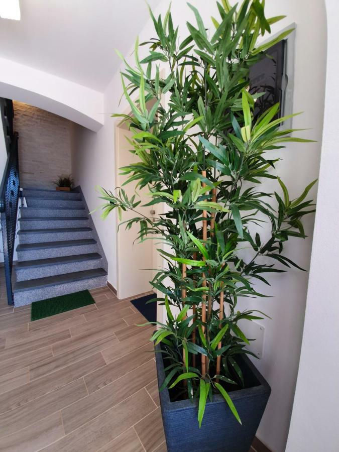 וינקורן Apartments Borghetto מראה חיצוני תמונה